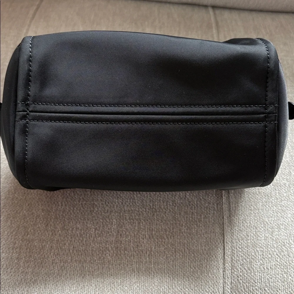 Kate Spade New York cosmetic case - Picture 3 of 6